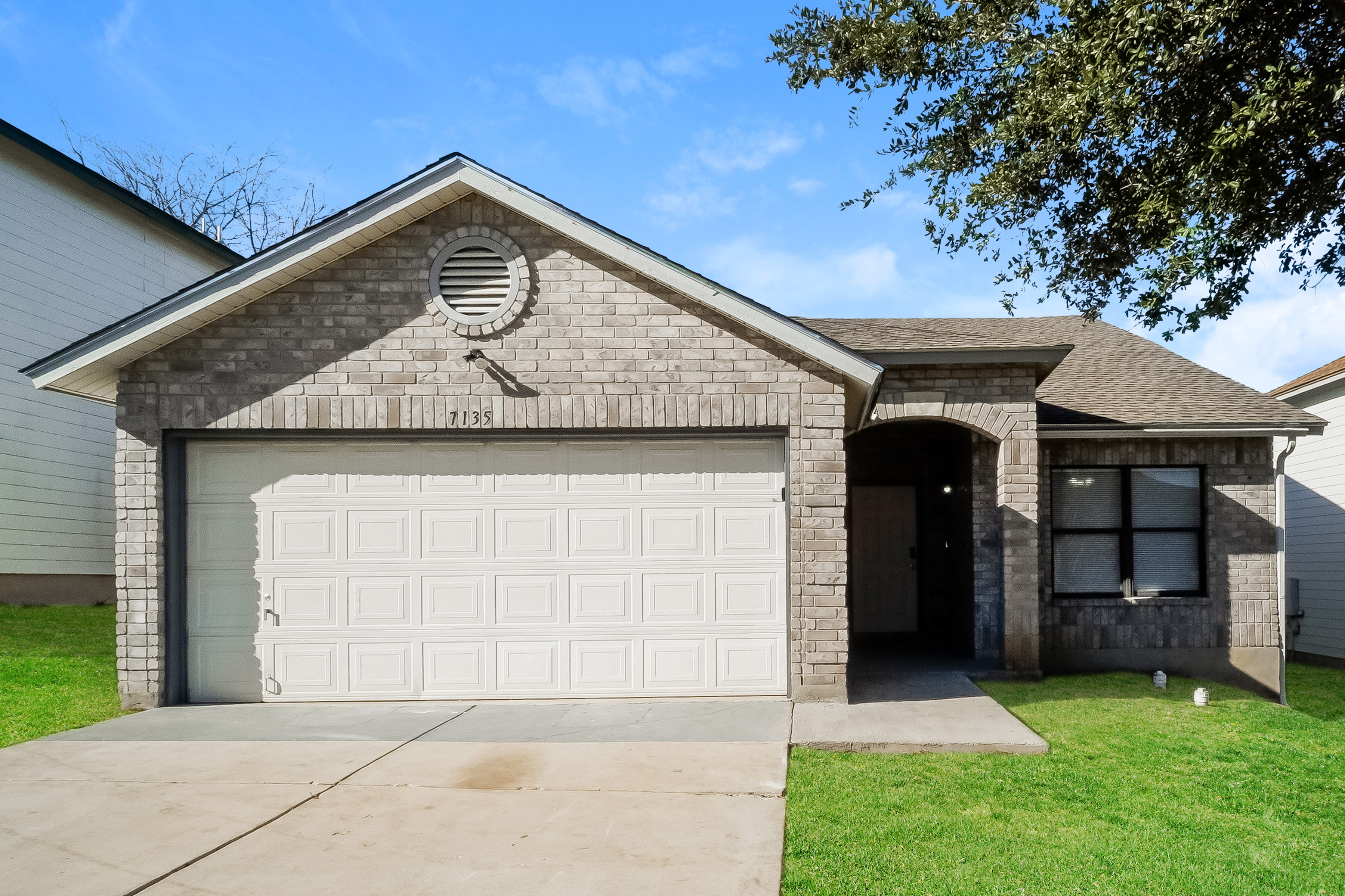 7135 ELUSIVE PASS SAN ANTONIO, TX 78233